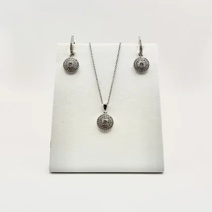 Conjunto Brincos, Colar e Medalha Prata de Lei 925